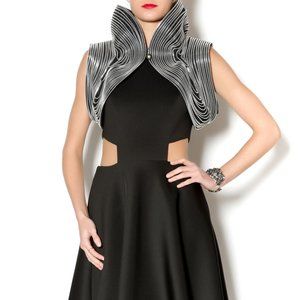 SOHUNG DESIGNS  Black Silver Zipper Bolero Vest